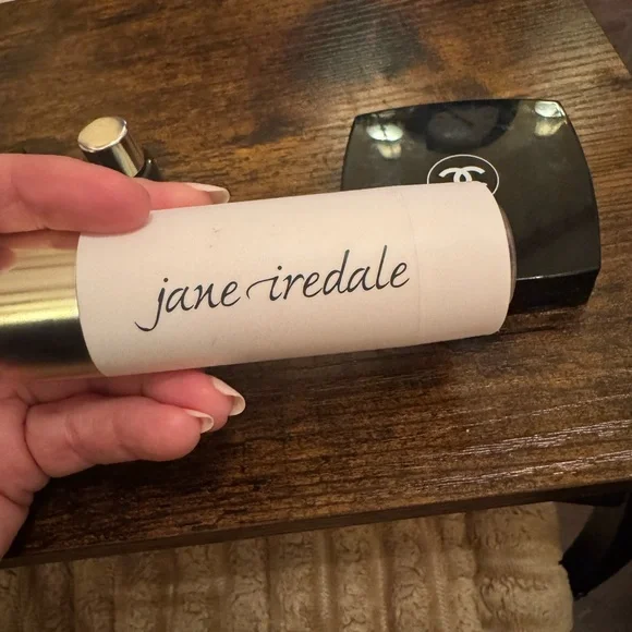 Grab Bag #6. CHANEL Lumière de l'Océan Illuminating Powder, ect - Picture 8 of 11